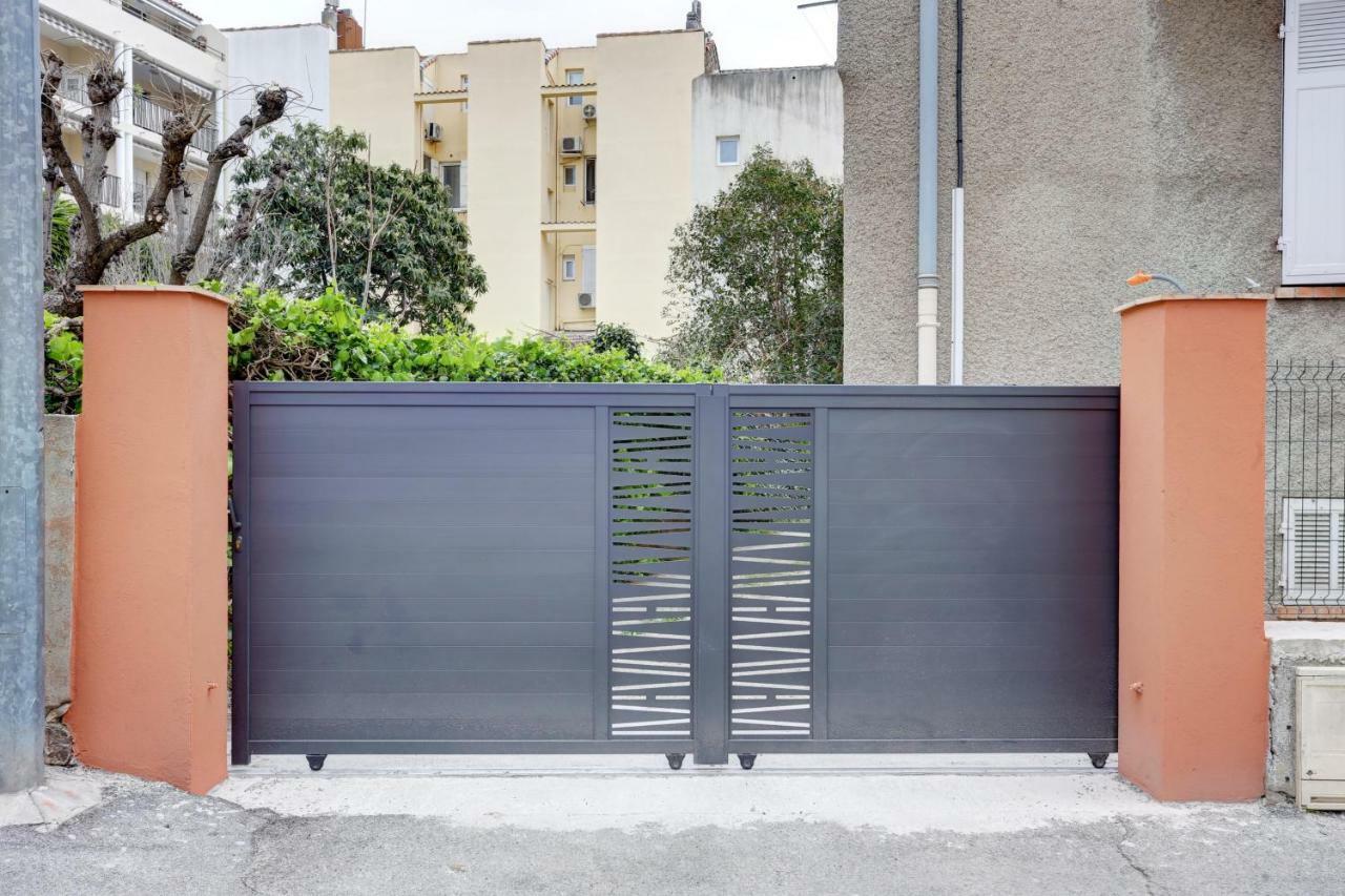 L'Amandine ,45 M2 Terrasse Et Garage Centre Ville Saint-Raphaël Eksteriør billede